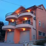 Apartment By The Sea Razanj, - 11347 Rogoznica (Sibenik-Knin)